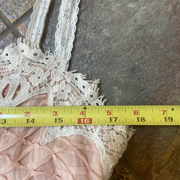 Sundance lined sun dress with lace trim, size 2, adjustable straps - Picture 8 of 8